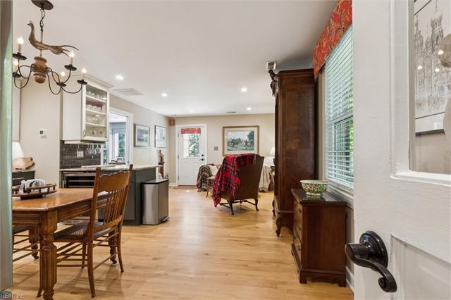 105 Sherwood DR, Williamsburg, VA 23185