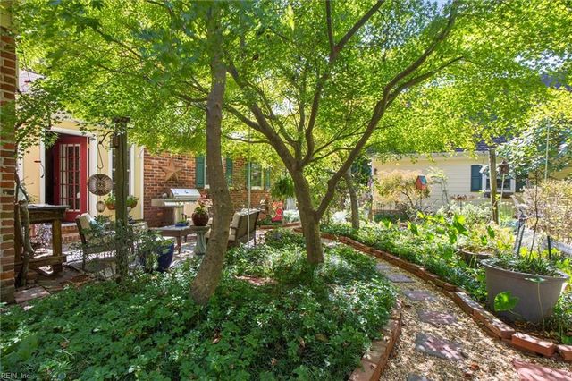 105 Sherwood DR, Williamsburg, VA 23185