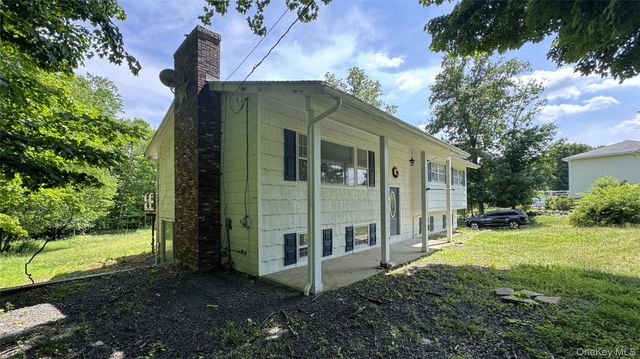296 Greeves Road, New Hampton, NY 10958