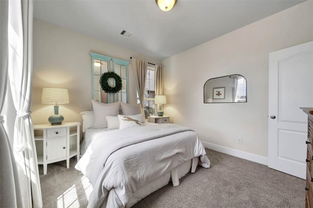 15 S Lochwood Way, Tomball, TX 77375