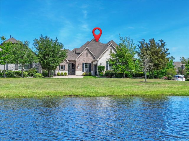 15 S Lochwood Way, Tomball, TX 77375