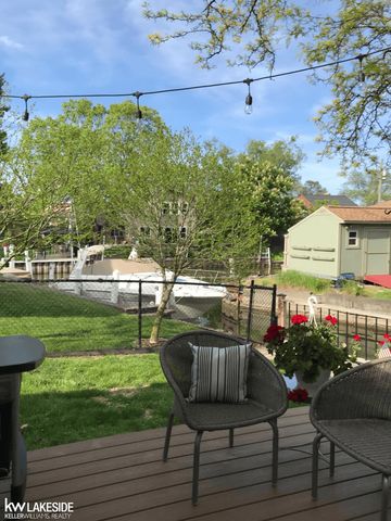 26360 Jefferson Avenue, St Clair Shores, MI 48081