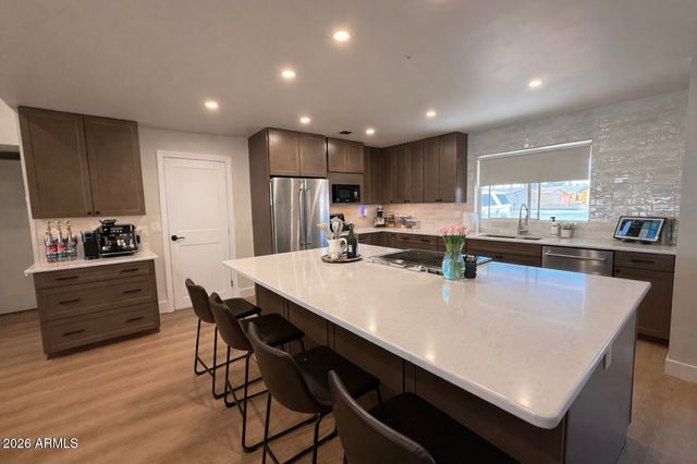 1744 N RIDGE Circle, Mesa, AZ 85203