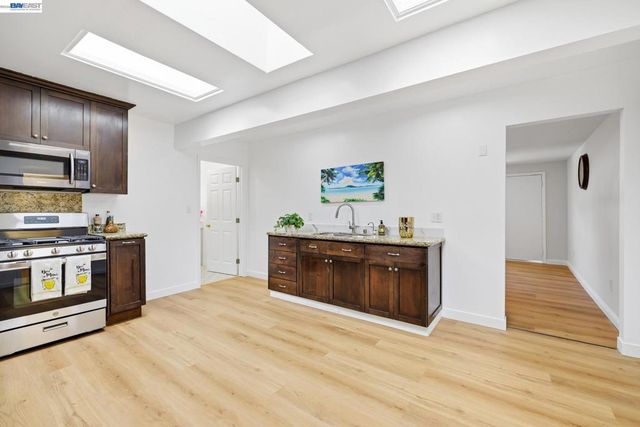 2491 W Avenue 133Rd, San Leandro, CA 94577