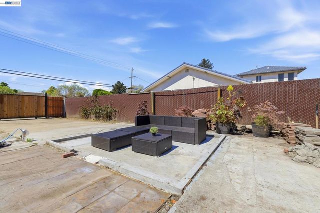 2491 W Avenue 133Rd, San Leandro, CA 94577