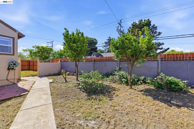 2491 W Avenue 133Rd, San Leandro, CA 94577