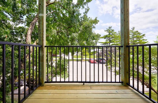 1831 Fuller Road 20, West Des Moines, IA 50265