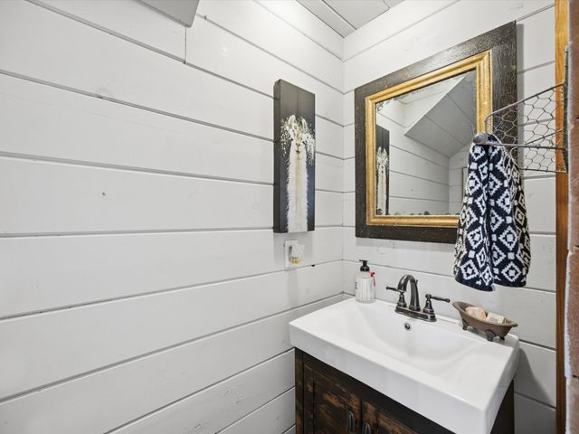 11300 Massey Road, Pilot Point, TX 76258