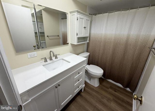 136 ALBEMARLE DR, Blue Bell, PA 19422