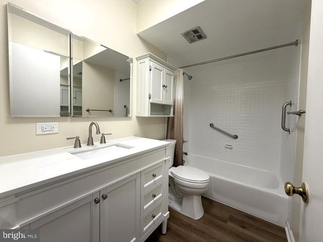 136 ALBEMARLE DR, Blue Bell, PA 19422