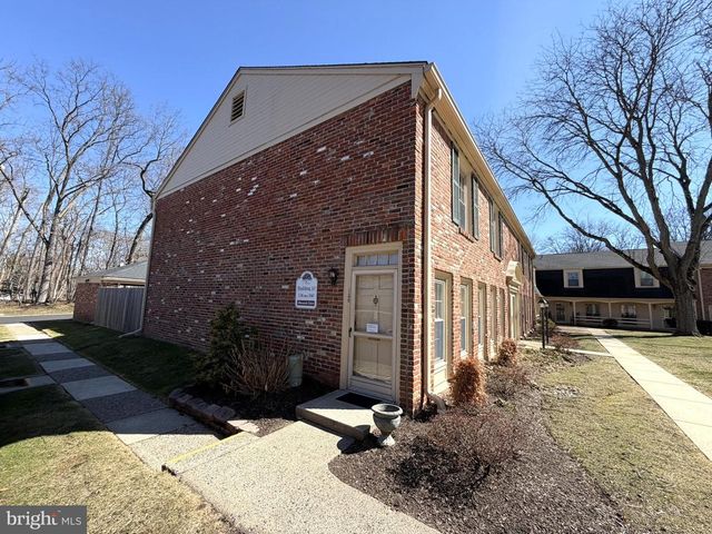 136 ALBEMARLE DR, Blue Bell, PA 19422