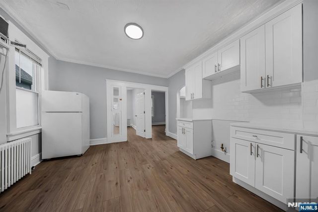 15 Tuttle Street 2, Wallington, NJ 07057