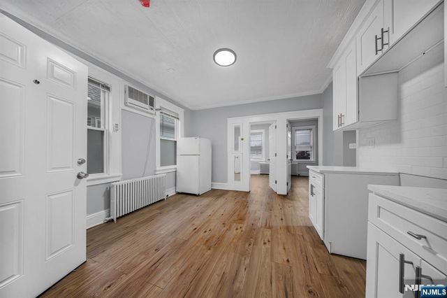 15 Tuttle Street 2, Wallington, NJ 07057
