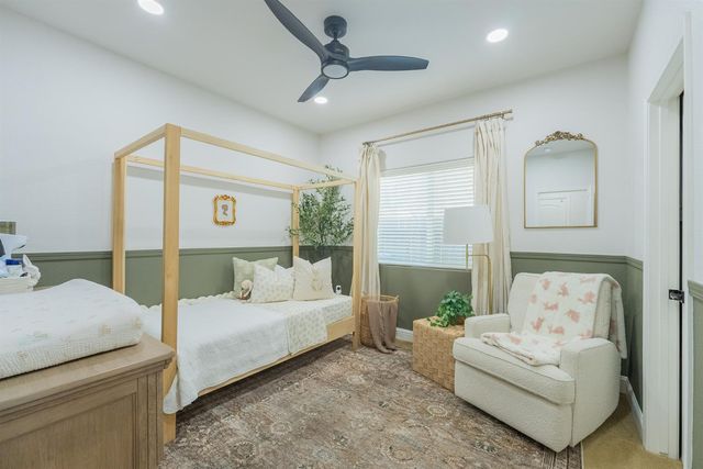 6796 W Oak Avenue, Fresno, CA 93722