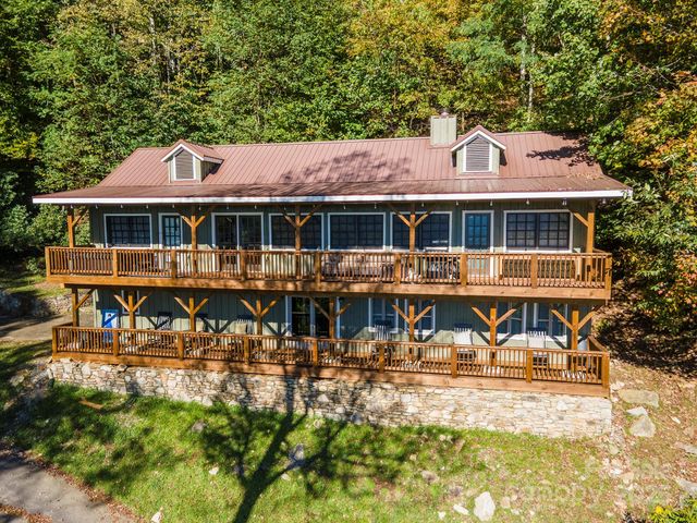 322 Goldenleaf Road, Mars Hill, NC 28754