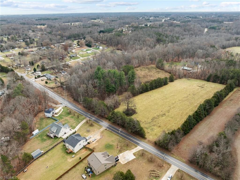 9 Warren Road, Kernersville, NC 27284