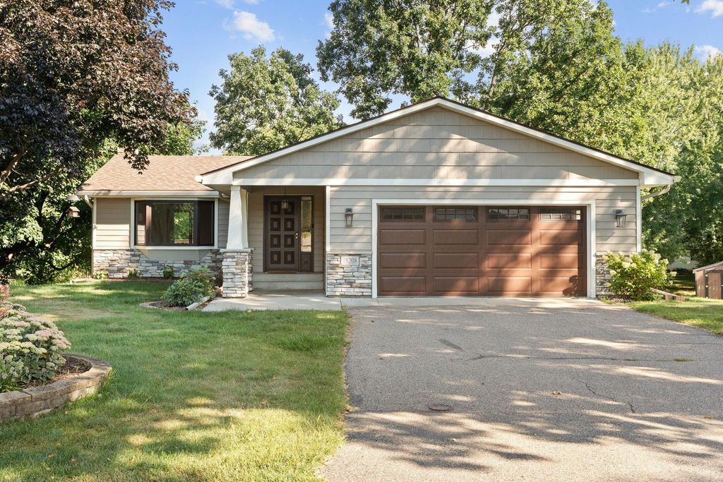 18208 Valley View Road, Eden Prairie, MN 55346 — exterior