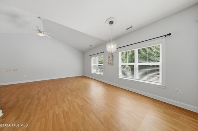 8775 Lanvale Oaks Drive NE, Leland, NC 28451