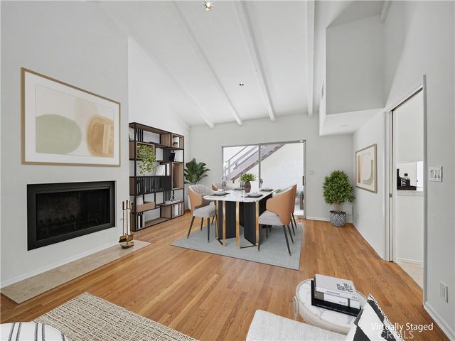 10424 Oletha, Los Angeles, CA 90077