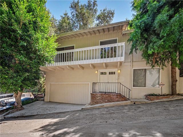10424 Oletha, Los Angeles, CA 90077