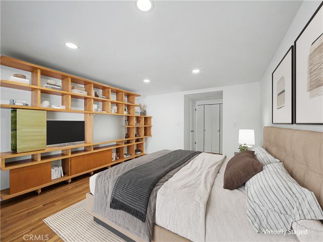 10424 Oletha, Los Angeles, CA 90077