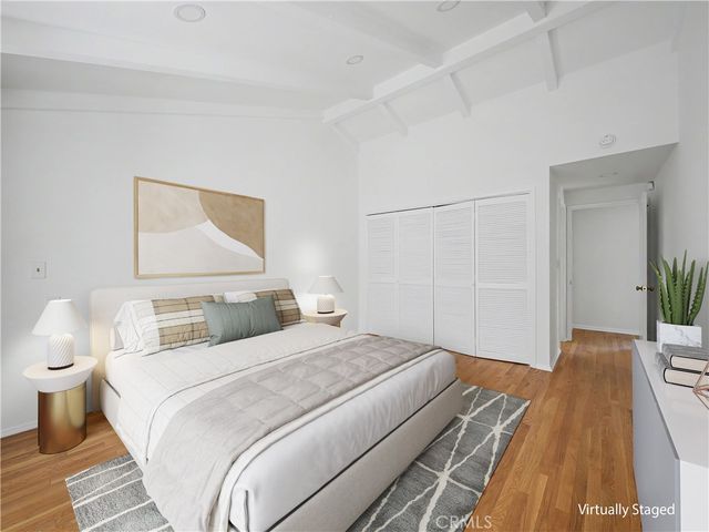 10424 Oletha, Los Angeles, CA 90077