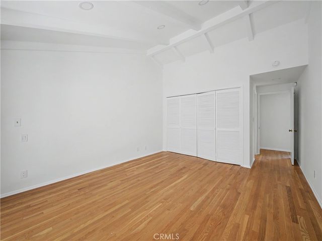 10424 Oletha, Los Angeles, CA 90077