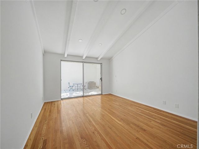 10424 Oletha, Los Angeles, CA 90077