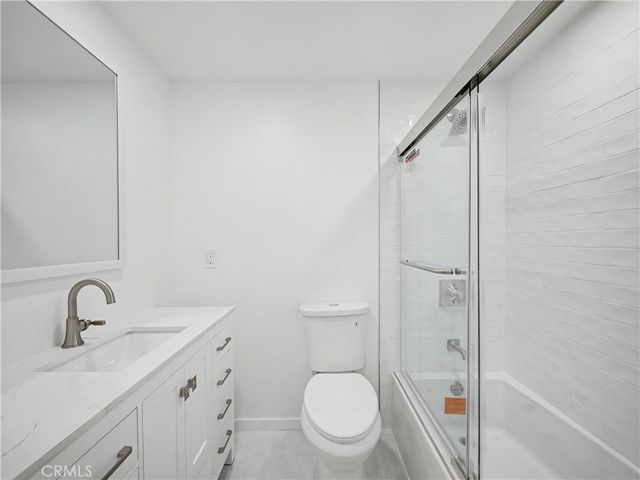 10424 Oletha, Los Angeles, CA 90077