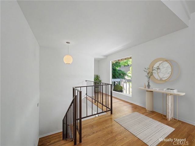 10424 Oletha, Los Angeles, CA 90077