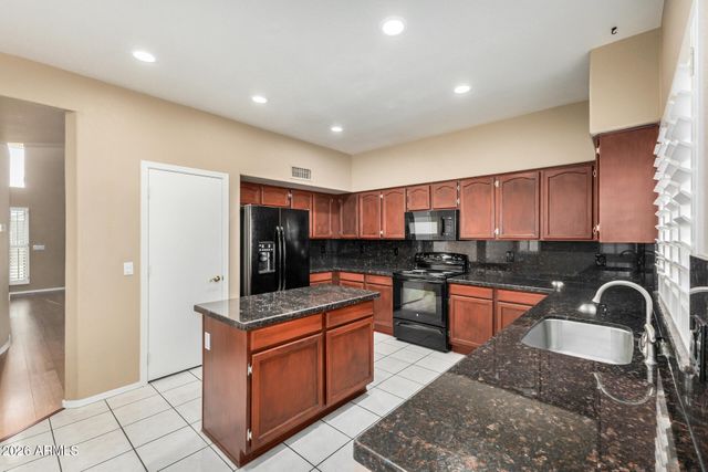 4334 E ANDERSON Drive, Phoenix, AZ 85032