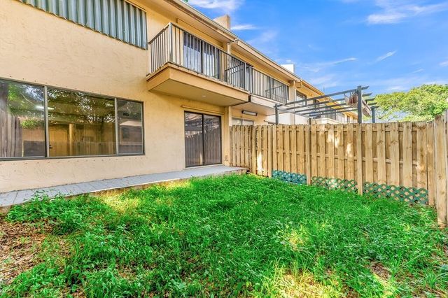 4281 NW 76 Avenue, Davie, FL 33328
