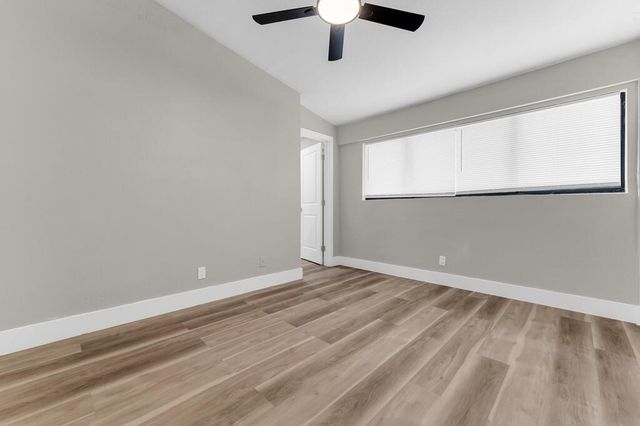 4281 NW 76 Avenue, Davie, FL 33328