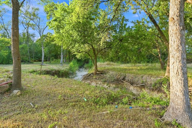 210 W Mockingbird LN 3, Austin, TX 78745