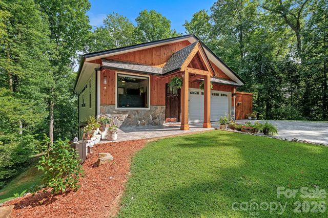 506 Silent Forest Drive, Canton, NC 28716