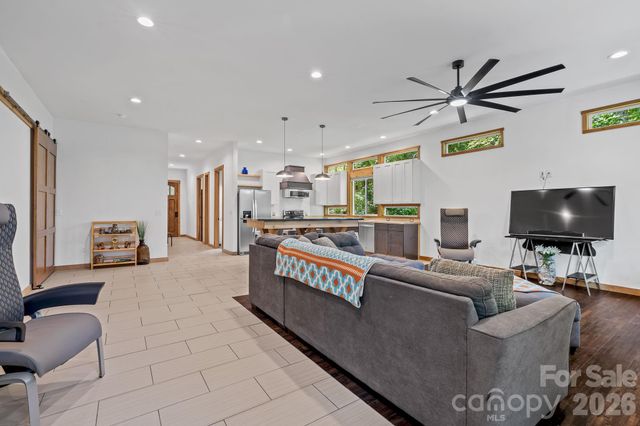 506 Silent Forest Drive, Canton, NC 28716