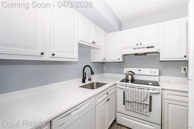 29562 Clarita Street, Livonia, MI 48152