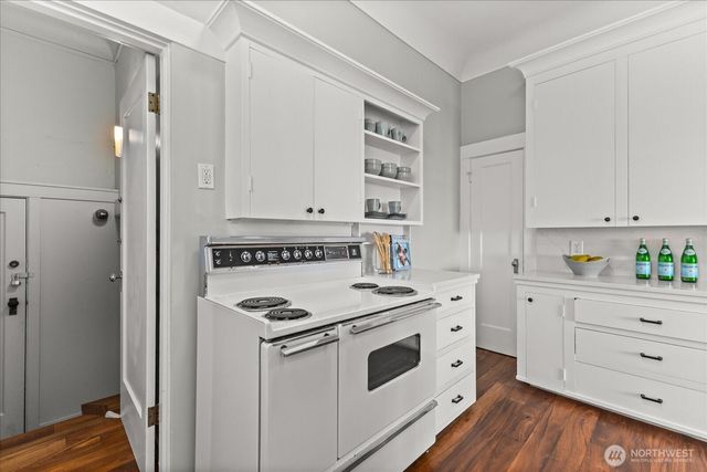 307 W Highland Drive, Seattle, WA 98119