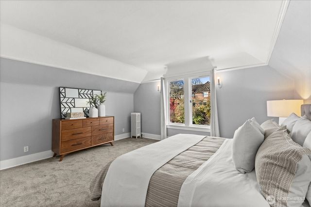 307 W Highland Drive, Seattle, WA 98119