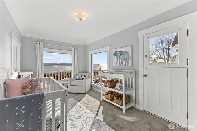 307 W Highland Drive, Seattle, WA 98119