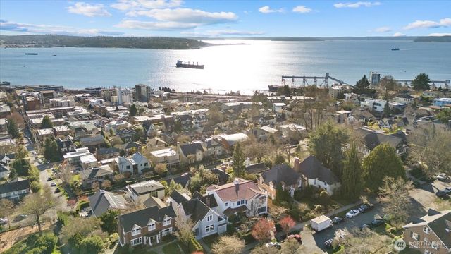 307 W Highland Drive, Seattle, WA 98119