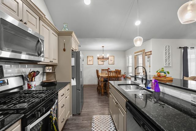 7908 Avenue J, Lubbock, TX 79423