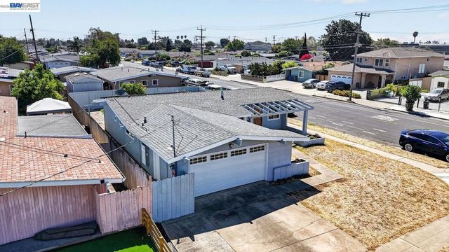 2786 Bal Harbor Ln, Hayward, CA 94545