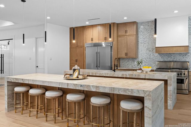 718 RIDGEMONT AVE, Terrell Hills, TX 78209