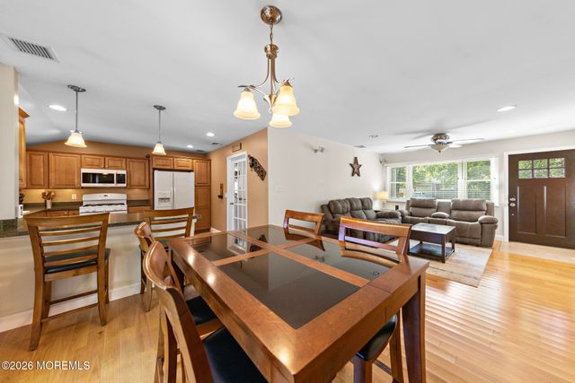 211 3rd Avenue, Tuckerton, NJ 08087