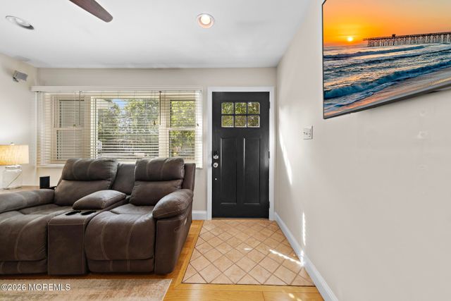 211 3rd Avenue, Tuckerton, NJ 08087