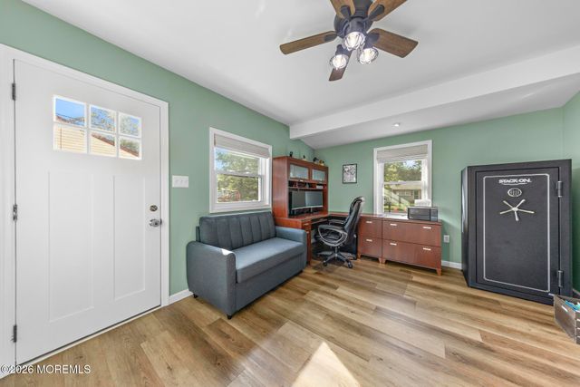 211 3rd Avenue, Tuckerton, NJ 08087