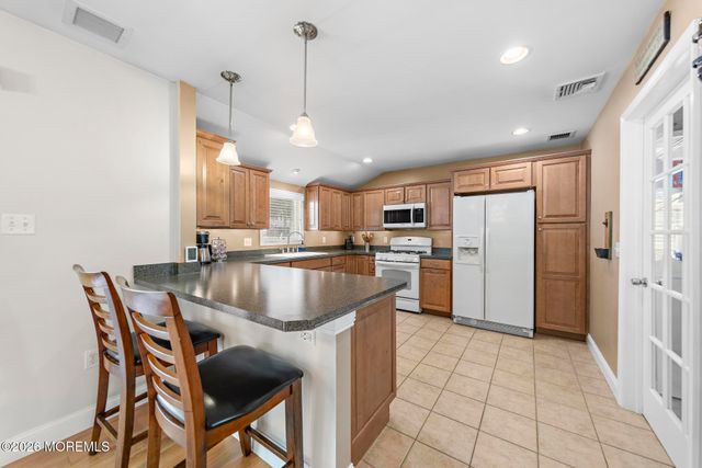 211 3rd Avenue, Tuckerton, NJ 08087