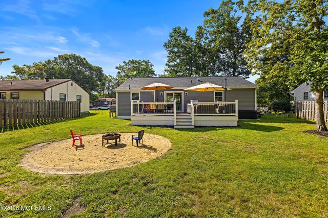 211 3rd Avenue, Tuckerton, NJ 08087