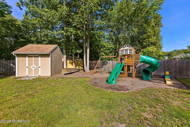 211 3rd Avenue, Tuckerton, NJ 08087